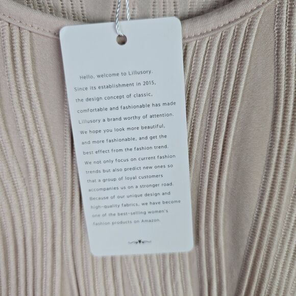 Lillusory Womens Tank Top M Beige Pleated Textured Stretch Soft Layering New - Picture 6 of 12